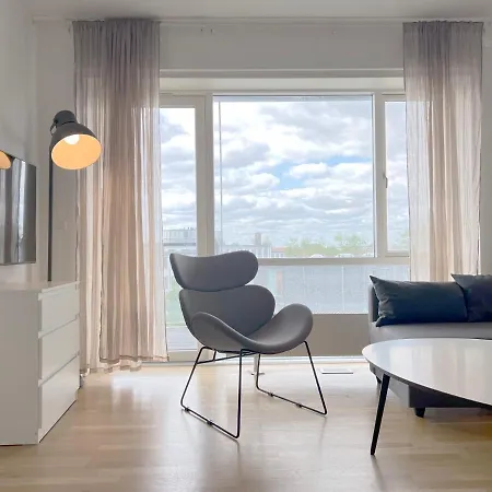 アパート 3 Bedroom At Margretheholmsvej With Balcony Near The Opera House And The Center *