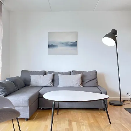 アパート 3 Bedroom At Margretheholmsvej With Balcony Near The Opera House And The Center *