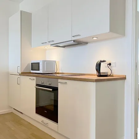 شقة 3 Bedroom At Margretheholmsvej With Balcony Near The Opera House And The Center